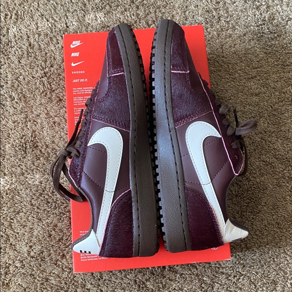 Nike | NIB Unisex Fur Sneakers - Picture 5 of 10